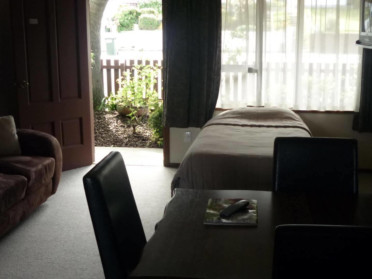 Carisbrook Motel Dunedin Zewnętrze zdjęcie